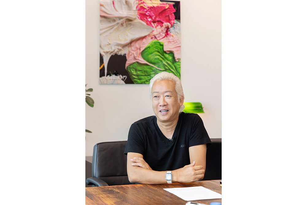 カルト宗教を自力で抜けた男が語る洗脳・国家・「寂しさ」の本質とは(前編)   Talked.jp