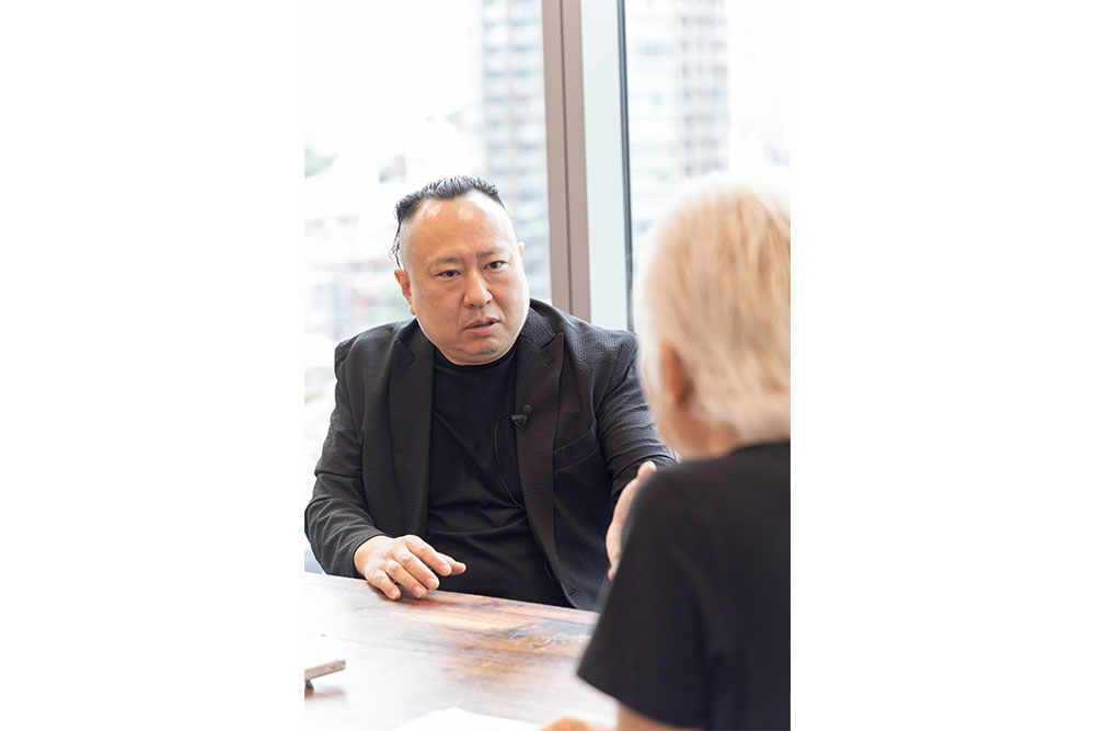 カルト宗教を自力で抜けた男が語る洗脳・国家・「寂しさ」の本質とは(後編)  Talked.jp